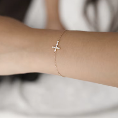 Charming 14K Gold Plated Cross Pendant Bracelet